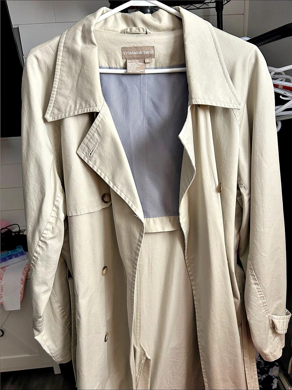 Tristan & Iseut Women's Cotton Blend Trench Coat in Cream